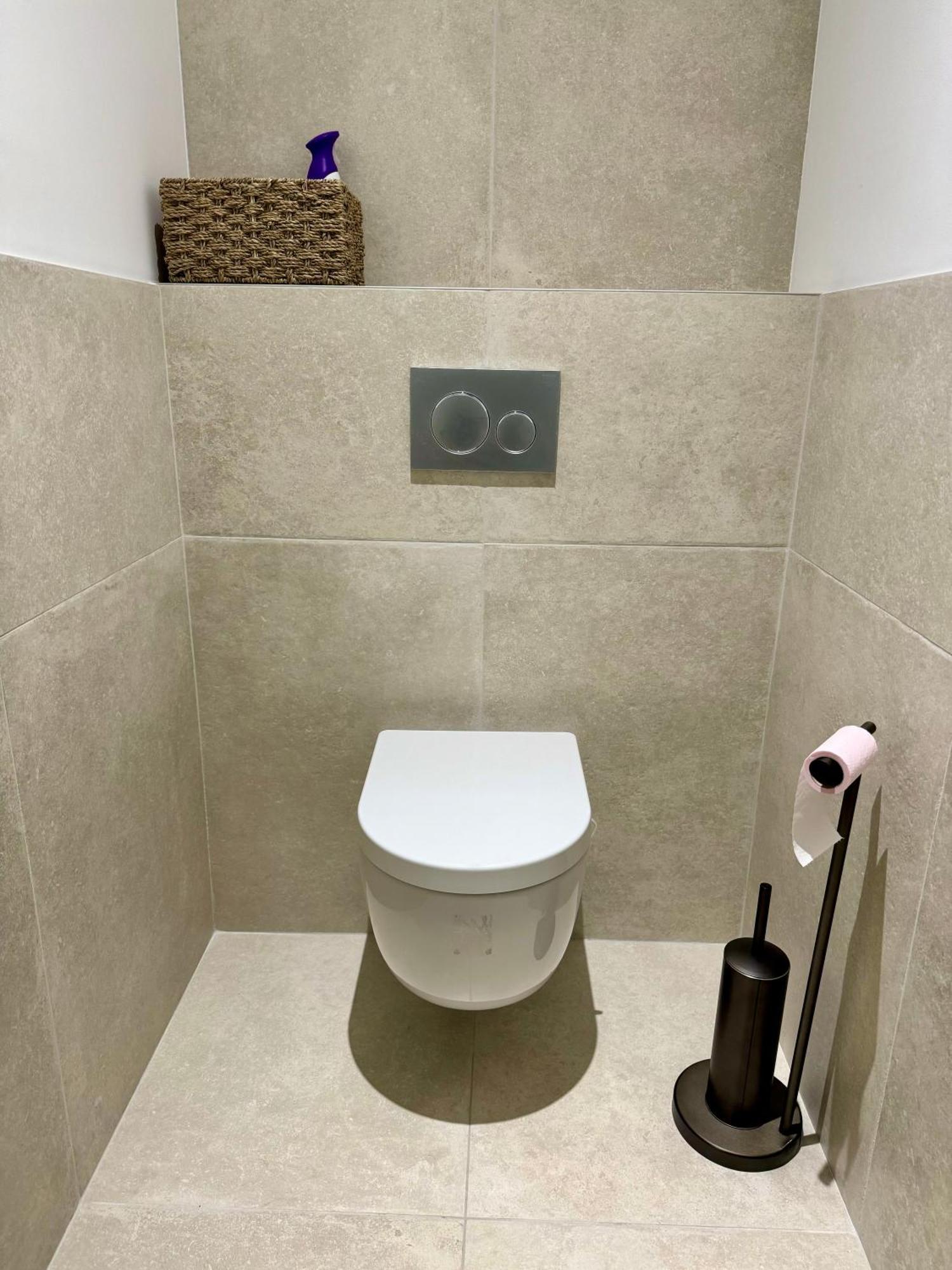 Chambre Privee Climatisee Avec Salle De Bains Partagee-Le Sapin Genay  Esterno foto